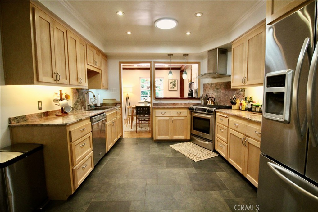 4968 Reforma Road Woodland Hills, CA 91364 - Photo 7 of 25