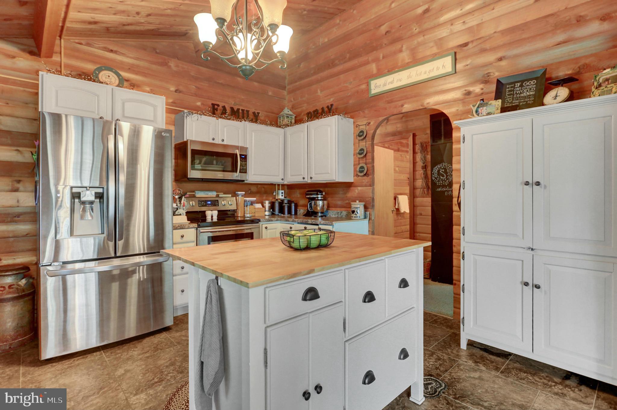 259 Buchanan Valley Road Orrtanna, PA 17353 - Photo 2 of 30 Kitchen