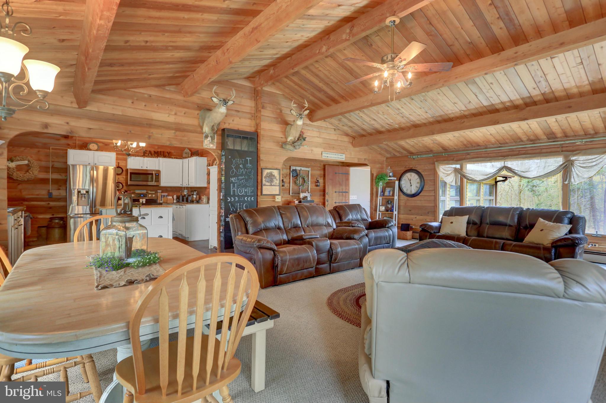 259 Buchanan Valley Road Orrtanna, PA 17353 - Photo 6 of 30 Interior (General)