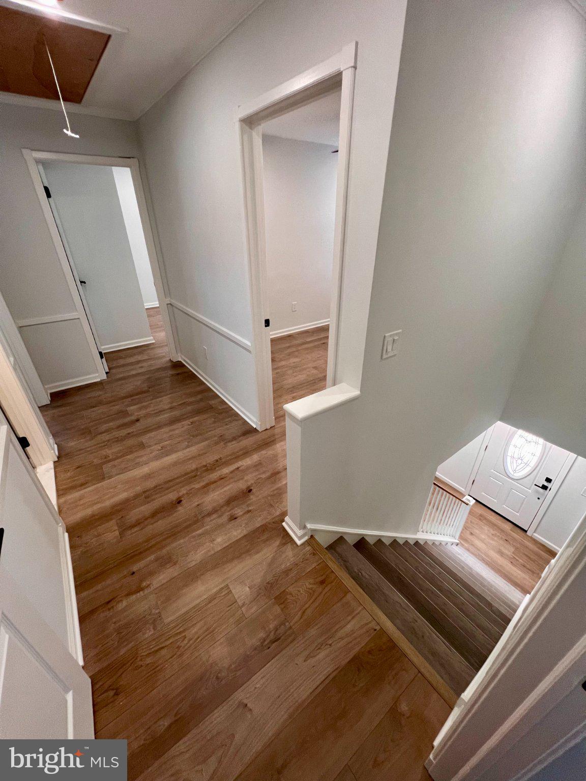 565 Hulmeville Road Langhorne, PA 19047 - Photo 17 of 32 Inviting entryway with warm tones.