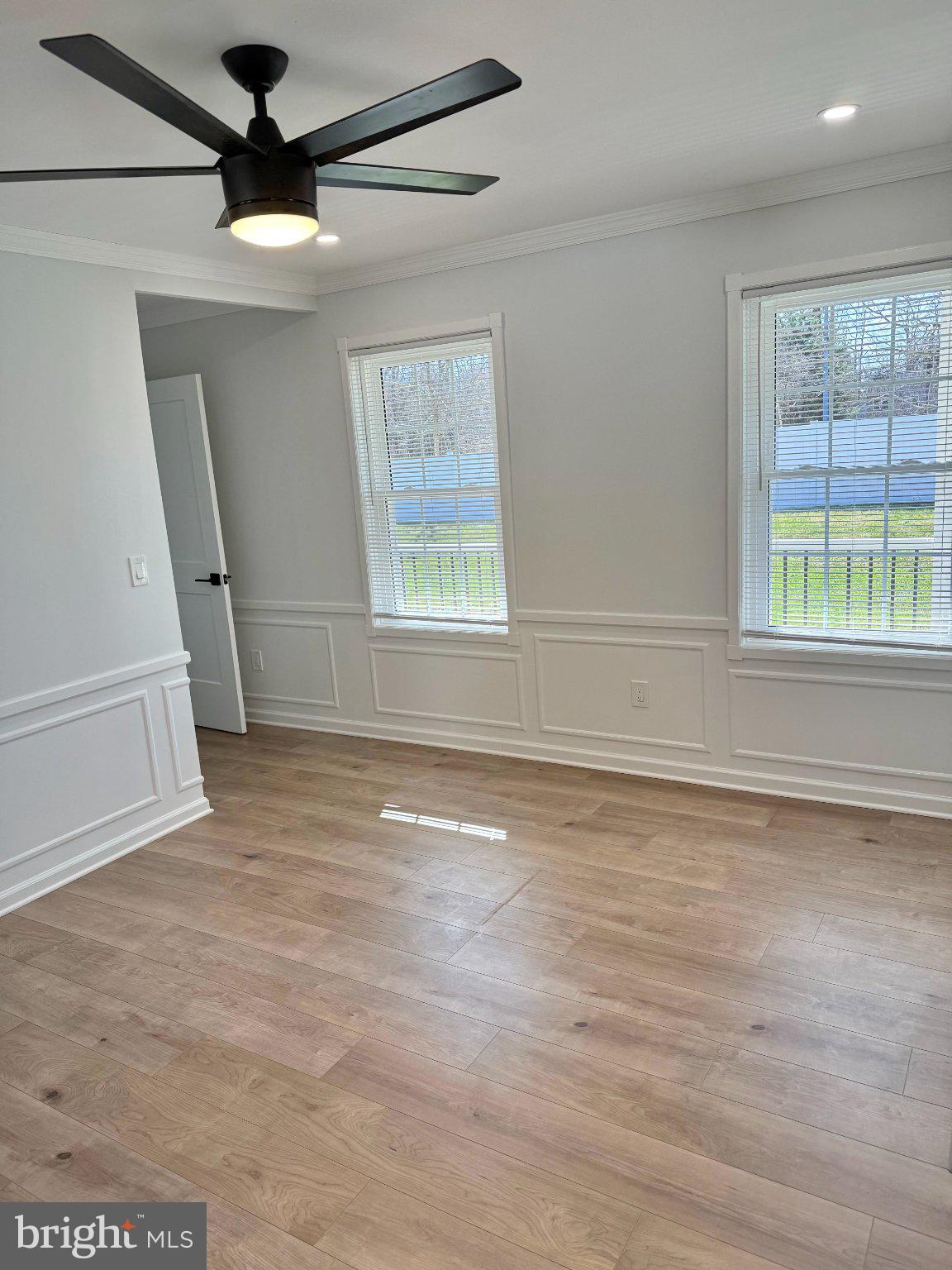 565 Hulmeville Road Langhorne, PA 19047 - Photo 21 of 32 Bright and airy modern living space.