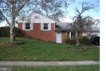 4006 Lees Corner Road Chantilly, VA 20151 - Photo 1 of 30 Exterior (Front)