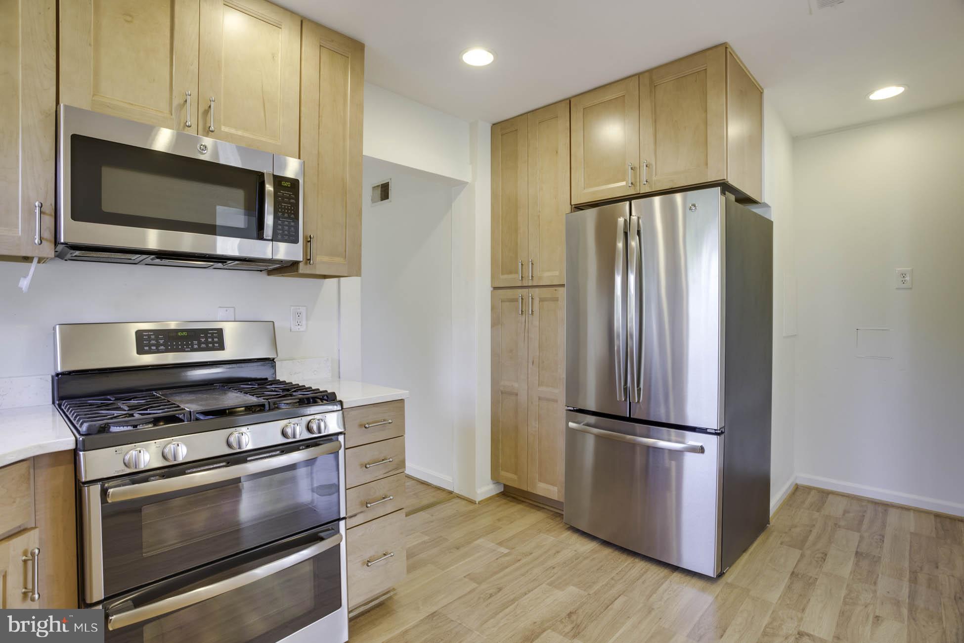 4006 Lees Corner Road Chantilly, VA 20151 - Photo 12 of 30 Kitchen