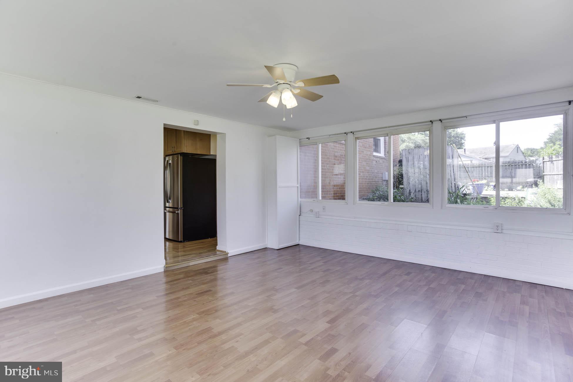 4006 Lees Corner Road Chantilly, VA 20151 - Photo 14 of 30 Sun Room