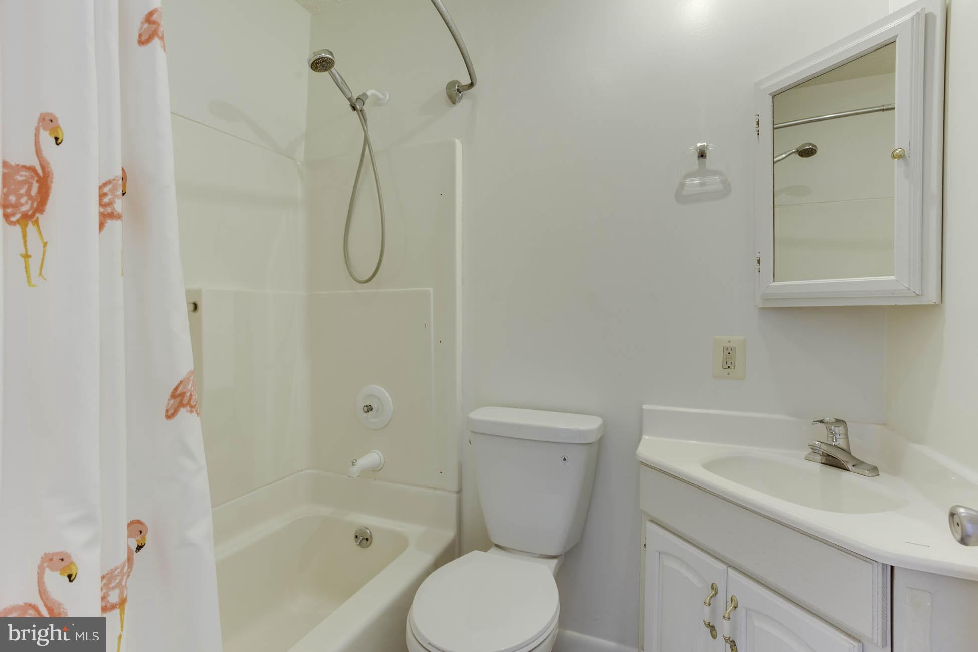 4006 Lees Corner Road Chantilly, VA 20151 - Photo 20 of 30 Bath