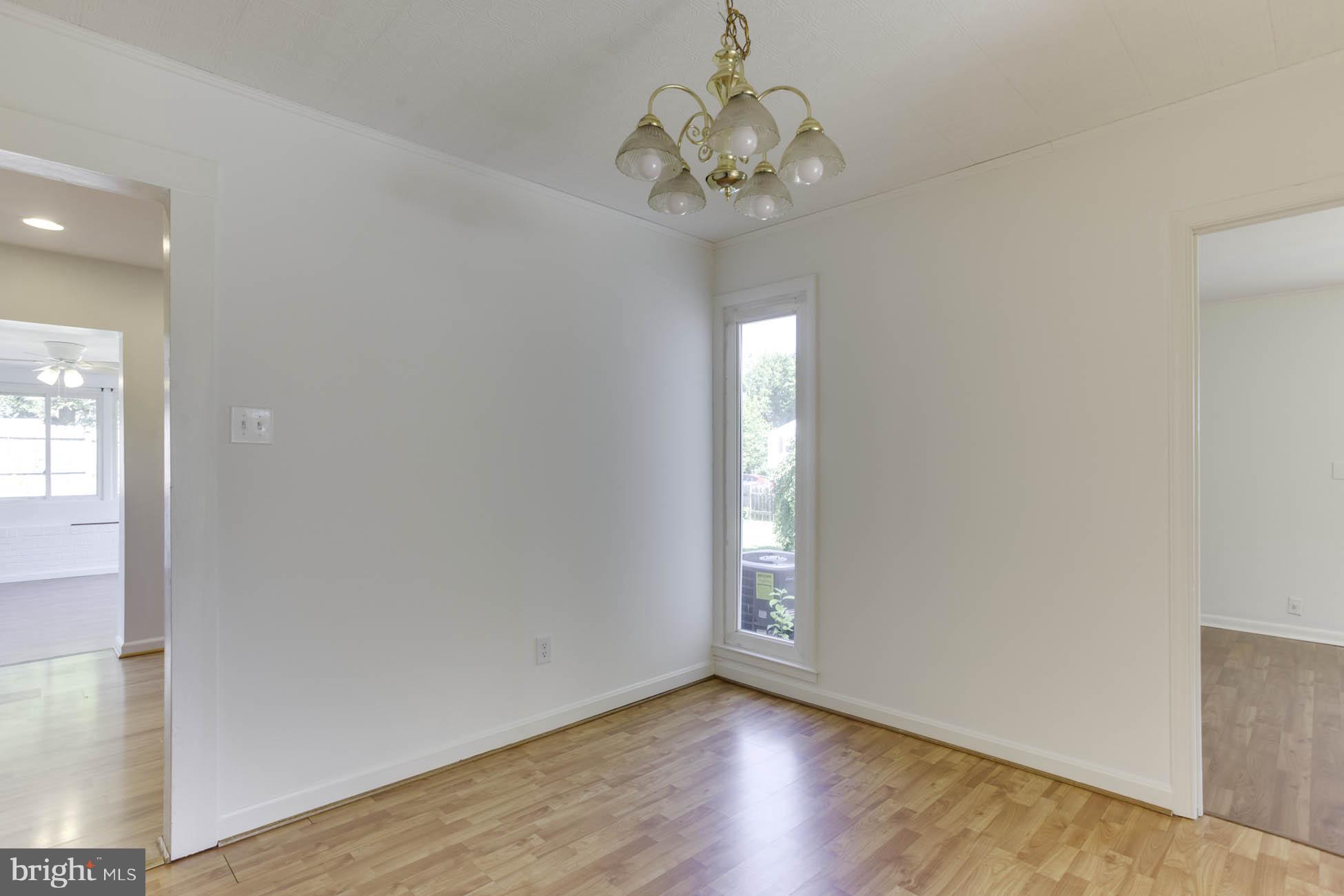 4006 Lees Corner Road Chantilly, VA 20151 - Photo 7 of 30 Dining Room