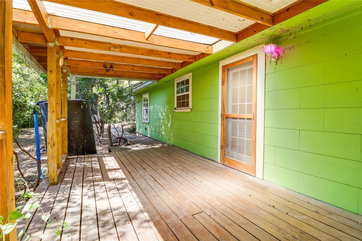 1706 Maple Avenue Austin, TX 78702 - Photo 20 of 30 a view of a backyard with a patio