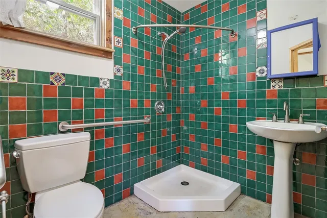 a view of a house with a outdoor space