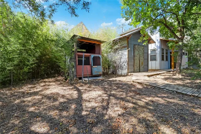 $3,150 | 1706 Maple Avenue, Austin, TX 78702