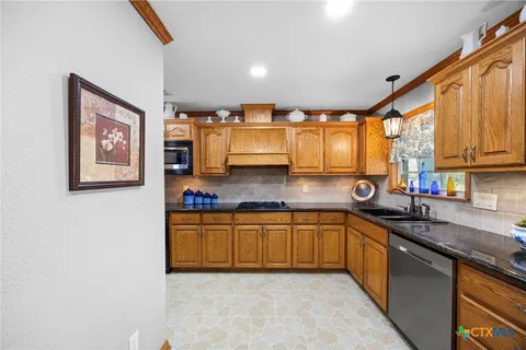 $414,900 | 2010 North Beal Street, Belton, TX 76513