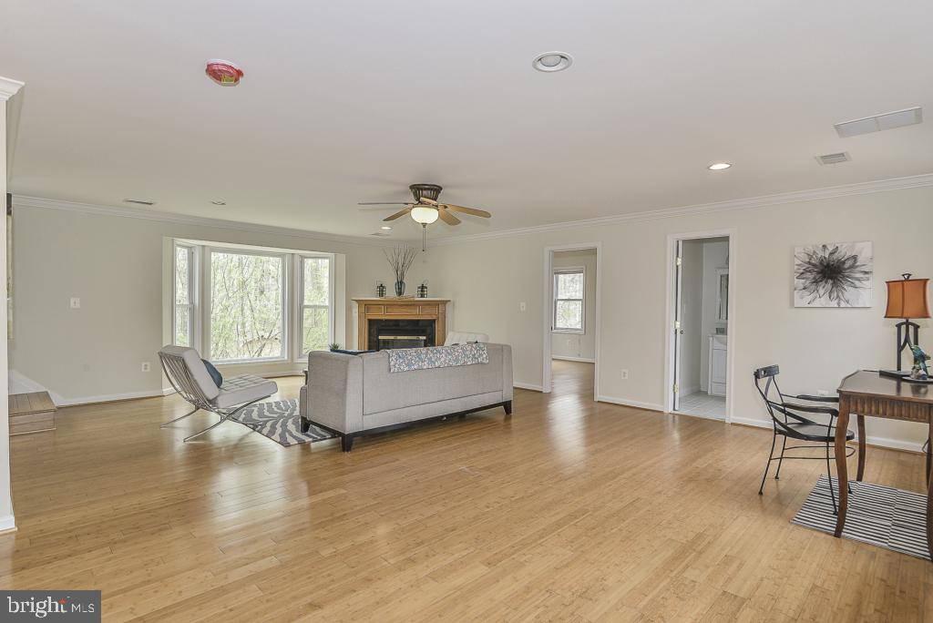 5620 Inverchapel Road Springfield, VA 22151 - Photo 19 of 41 2nd level family room has bamboo flooring