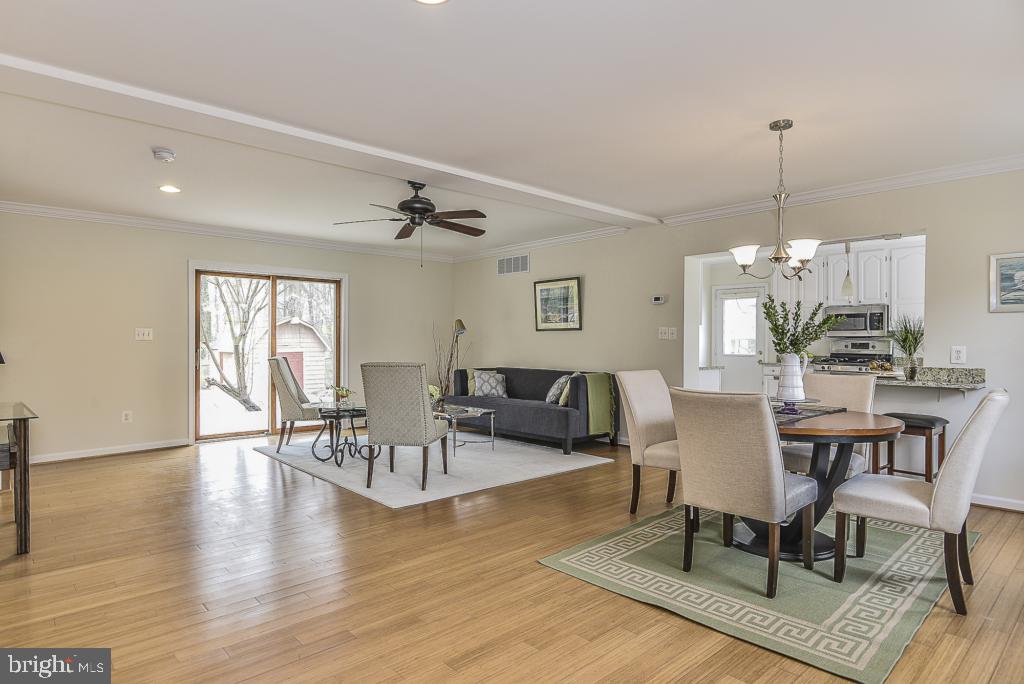 5620 Inverchapel Road Springfield, VA 22151 - Photo 2 of 41 Gleaming bamboo flooring!