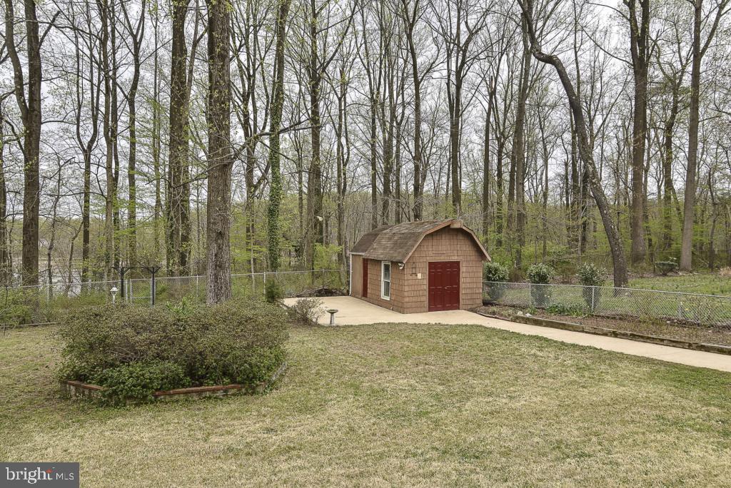 5620 Inverchapel Road Springfield, VA 22151 - Photo 36 of 41 Garden shed