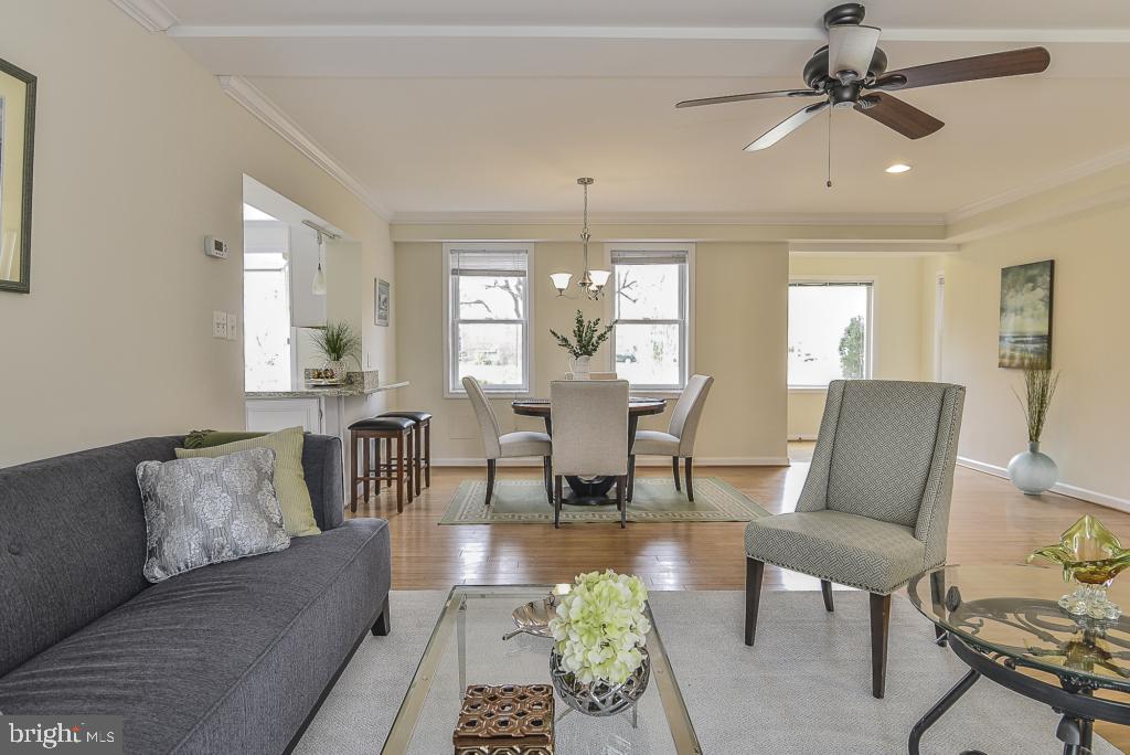 5620 Inverchapel Road Springfield, VA 22151 - Photo 6 of 41 Over 3,700 square feet!