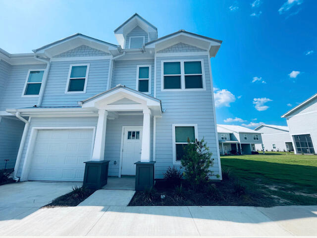 340 Date Palm Ln Unit 202  