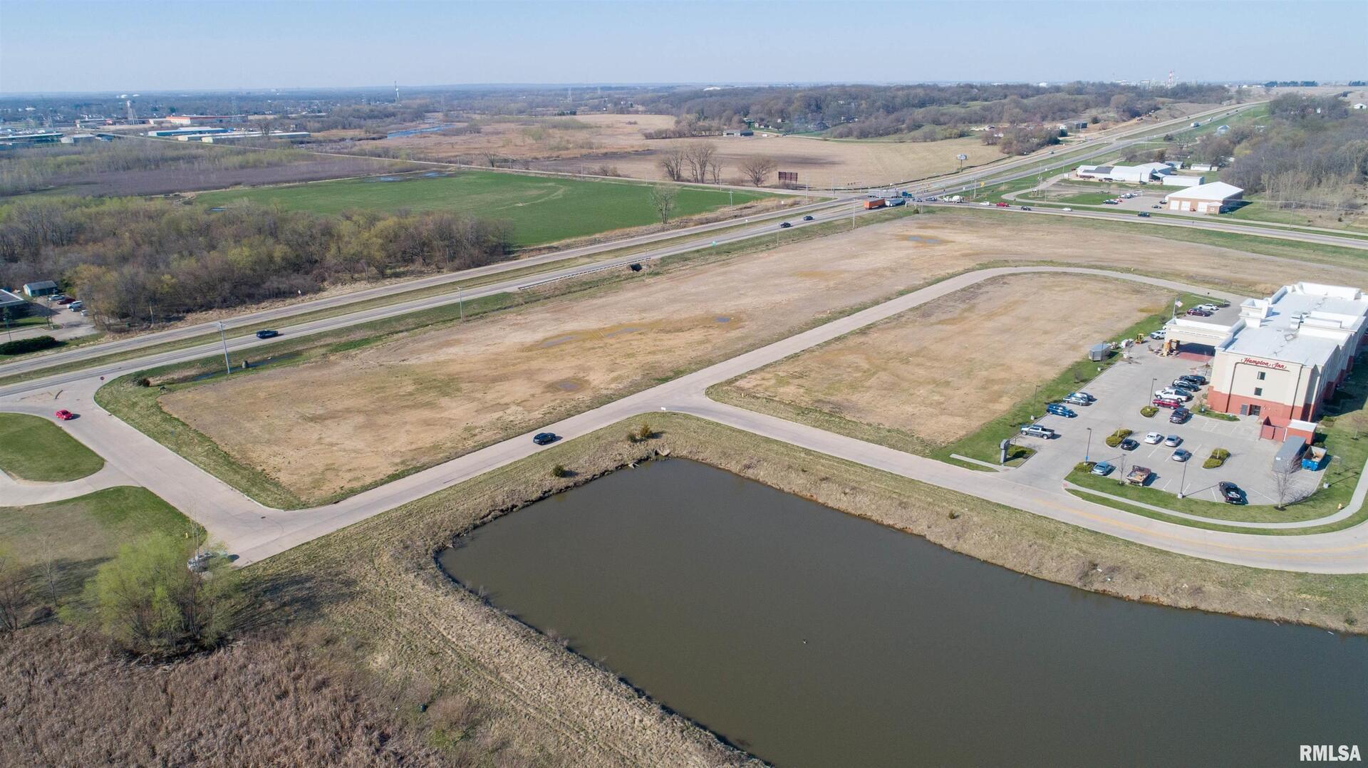 2951 Wild Rose Drive Clinton, IA 52732 - Photo 12 of 15 a view of a terrace view