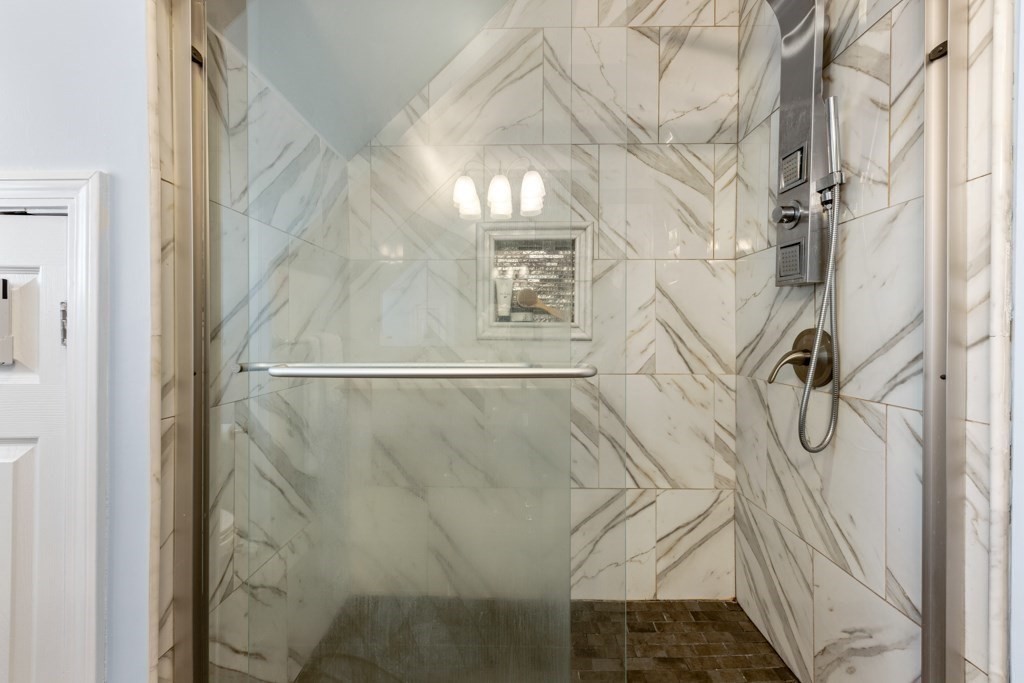 255 Worthen Road East Lexington, MA 02421 - Photo 6 of 14 Gallery Image 6