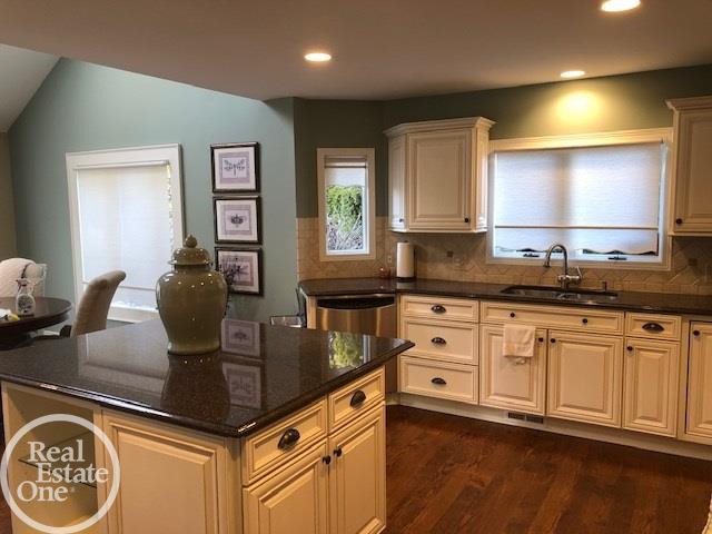 51665 Baker Road New Baltimore, MI 48047 - Photo 20 of 92 50032338-19.JPG