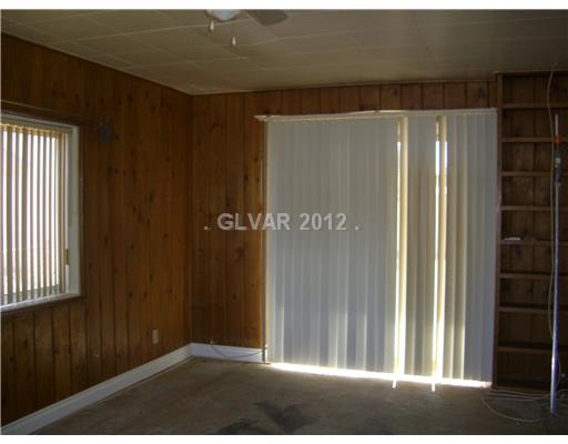 123 West Victory Road Henderson, NV 89015 - Photo 3 of 11 Den.