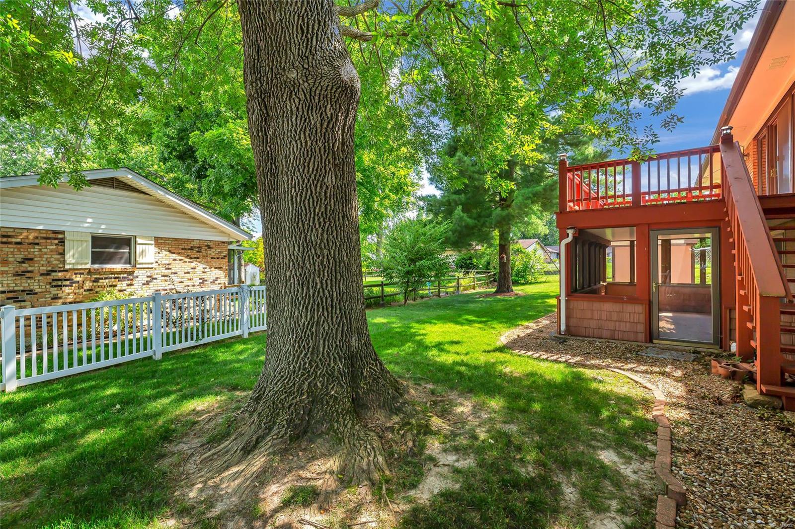 224 Hunters Ridge St. Charles, MO 63301 - Photo 29 of 31 Gallery Image 29