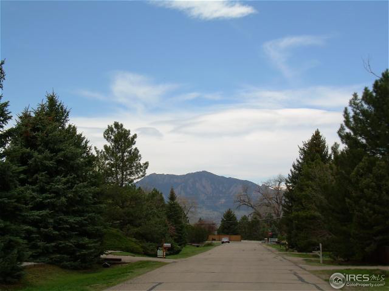 7701 O Connor Road Boulder, CO 80303 - Photo 18 of 18 a view of a city with lush green forest