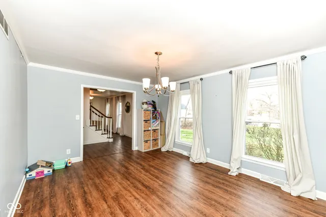 $449,900 | 6817 West Forest Brook Drive, Fountaintown, IN 46130