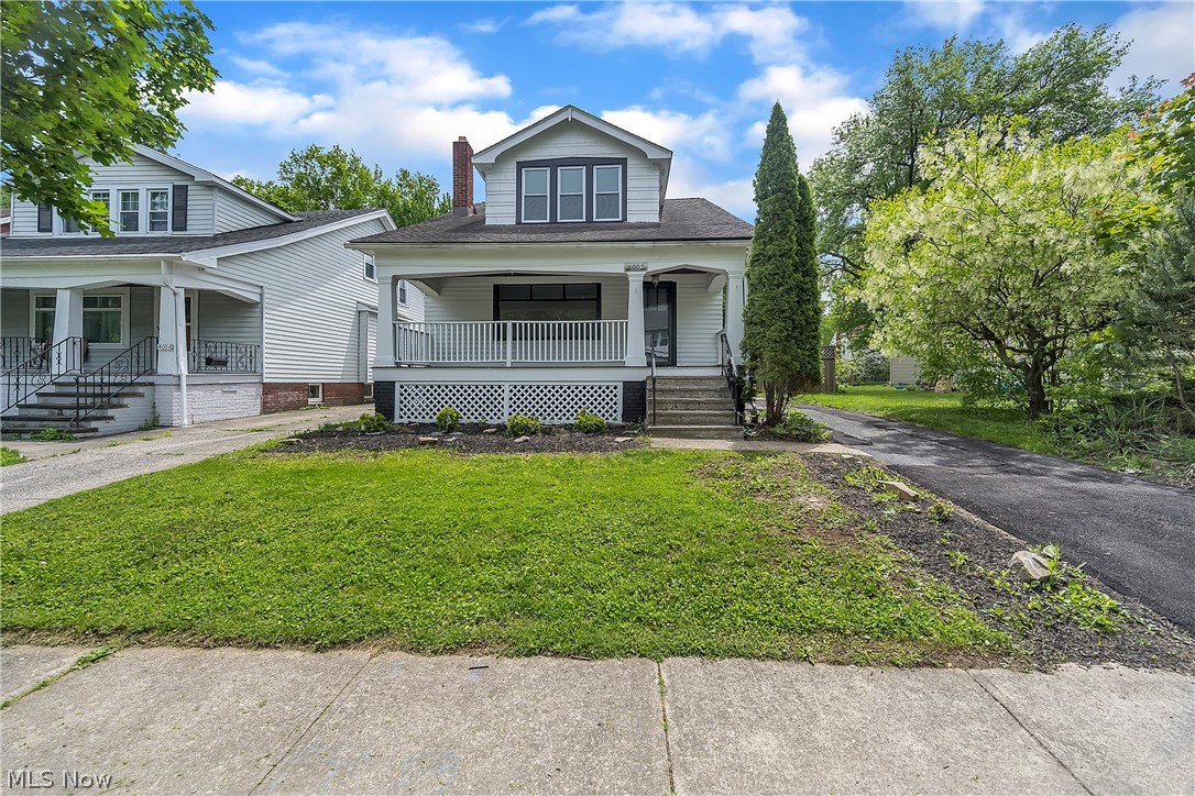 4002 Navahoe Road Cleveland Heights, OH 44121 - Photo 2 of 34