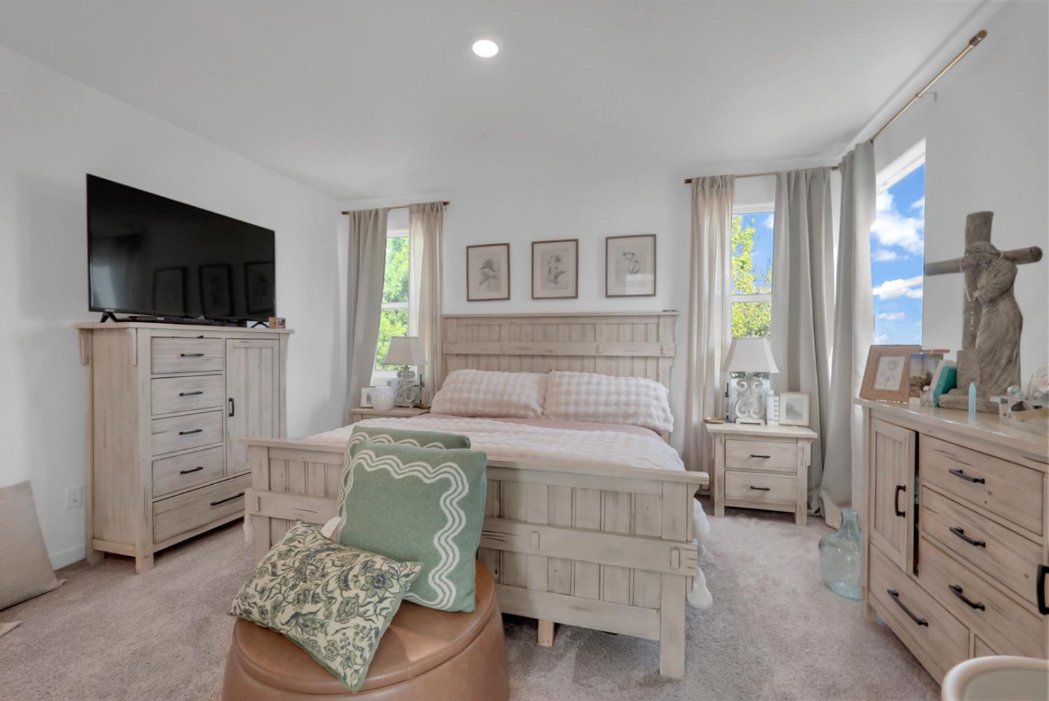 5518 Julia Avenue Keyes, CA 95328 - Photo 9 of 22 a bedroom with a bed and furniture