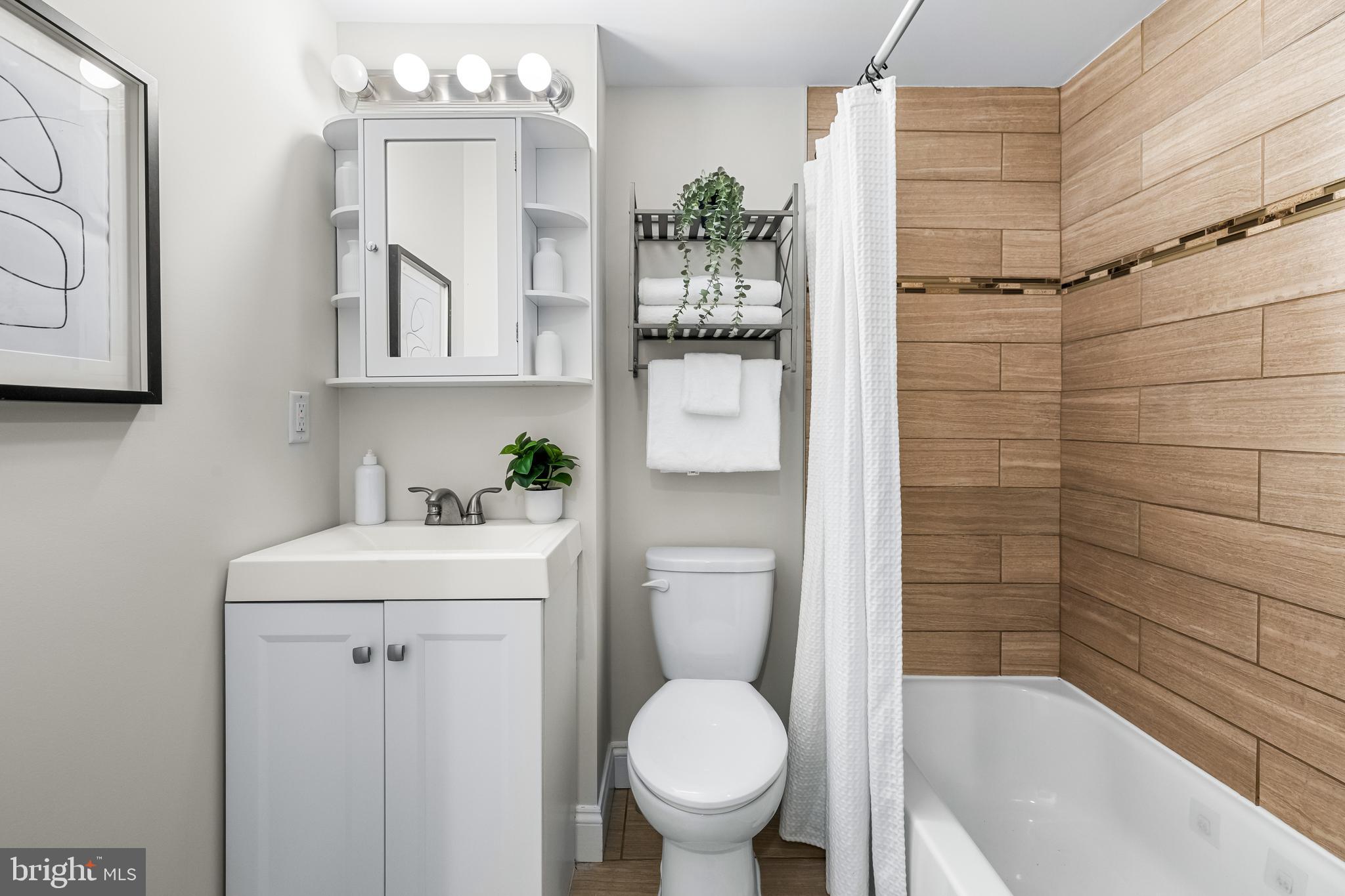 1322 South Hanover Street Baltimore, MD 21230 - Photo 29 of 50 Full Bathroom 2