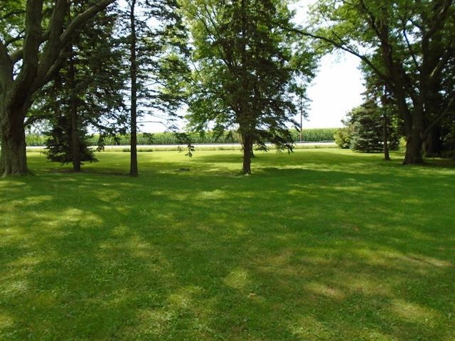 5466 South Queens Road Rochelle, IL 61068 - Photo 22 of 32