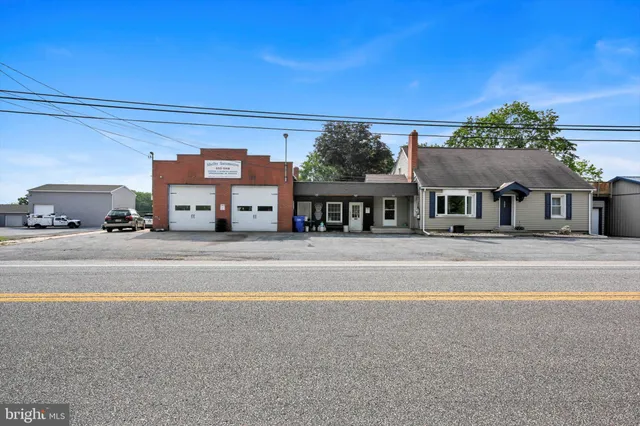 $350,000 | 641 Laudermilch Road, Hummelstown, PA 17036