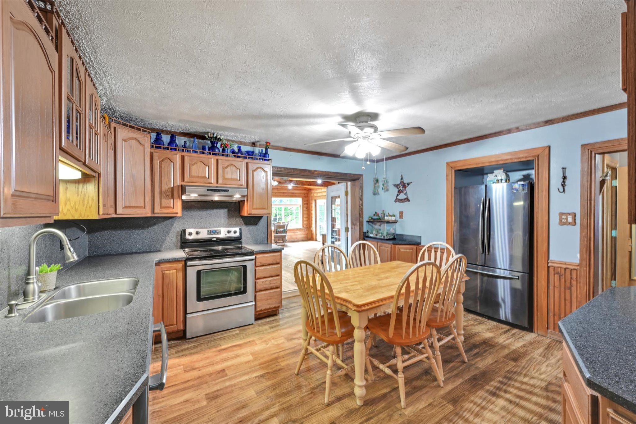 641 Laudermilch Road Hummelstown, PA 17036 - Photo 11 of 51