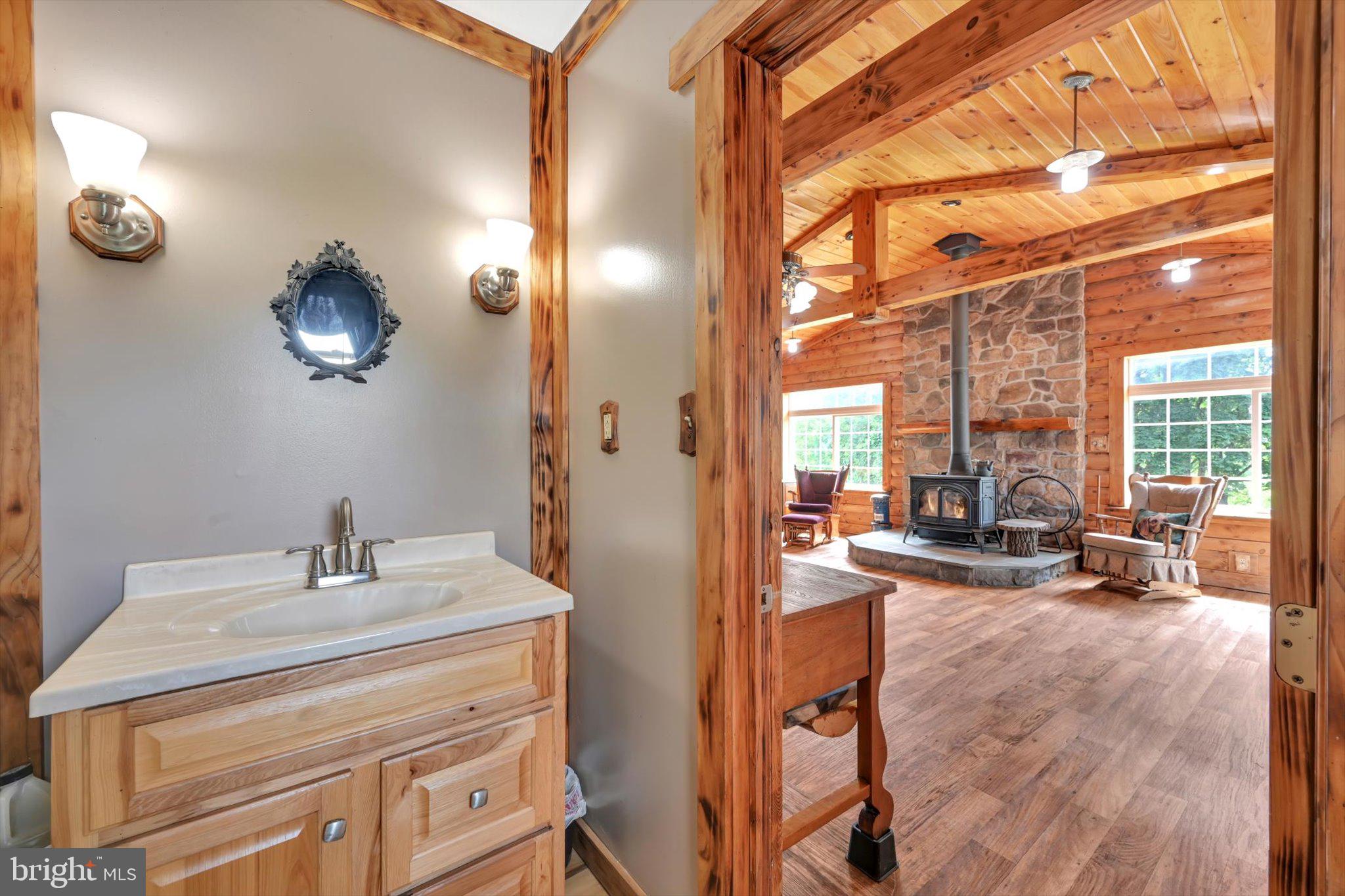 641 Laudermilch Road Hummelstown, PA 17036 - Photo 14 of 51