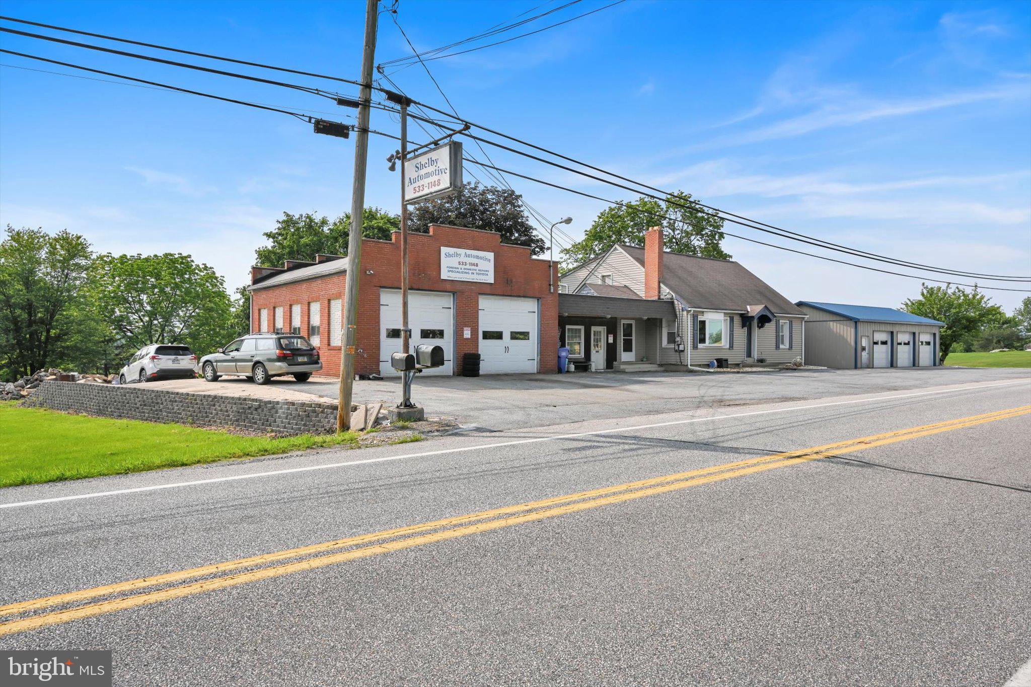 641 Laudermilch Road Hummelstown, PA 17036 - Photo 3 of 51