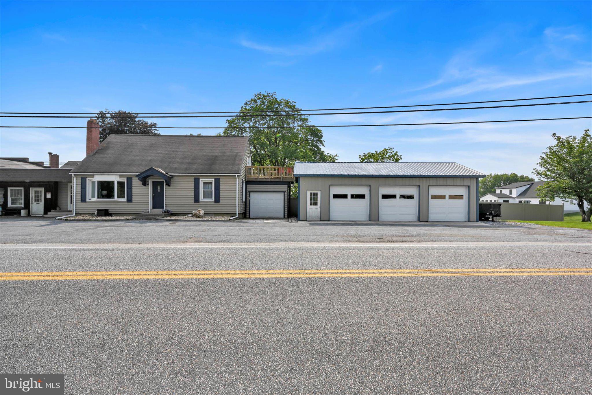 641 Laudermilch Road Hummelstown, PA 17036 - Photo 5 of 51