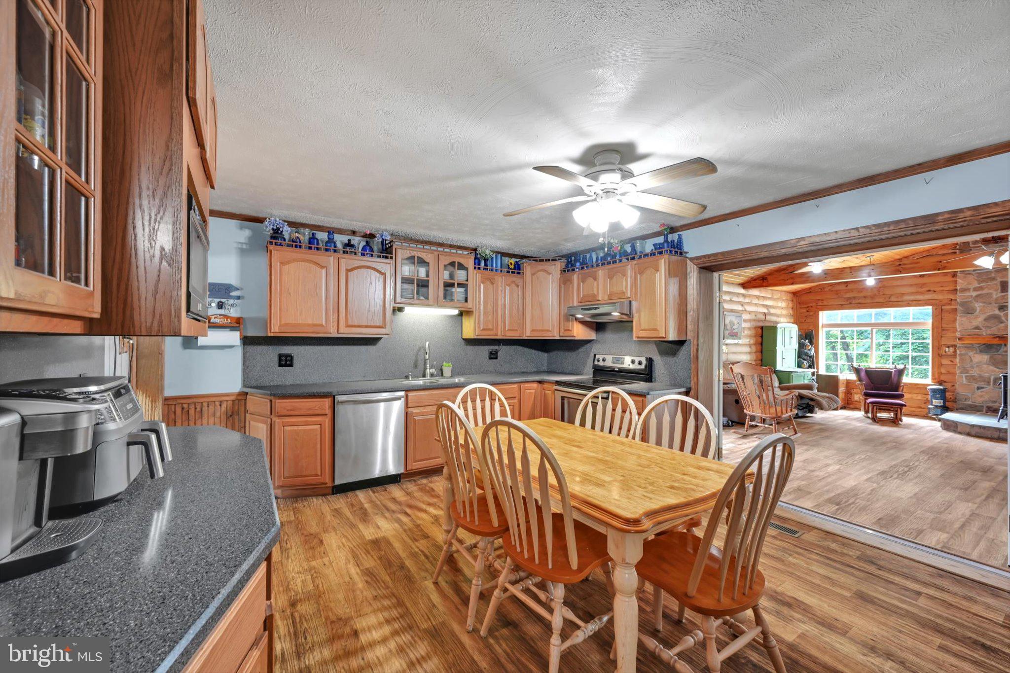 641 Laudermilch Road Hummelstown, PA 17036 - Photo 10 of 51