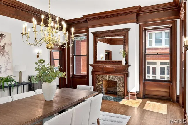 $1,200,000 | 4341 Westminster Place, Unit 1, St. Louis, MO 63108