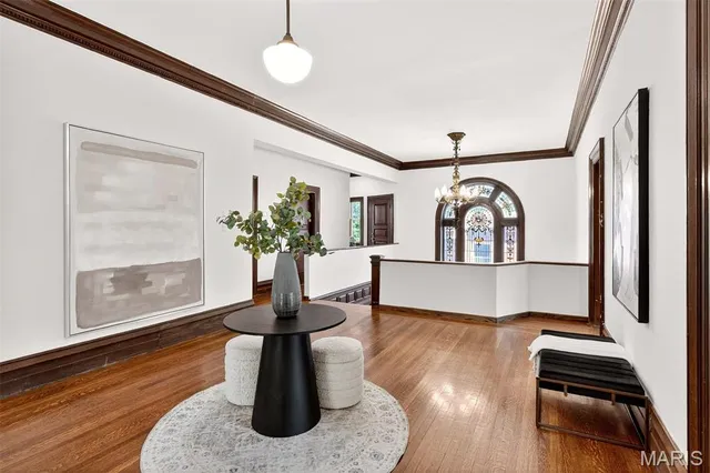 $1,200,000 | 4341 Westminster Place, Unit 1, St. Louis, MO 63108