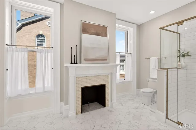 $1,200,000 | 4341 Westminster Place, Unit 1, St. Louis, MO 63108