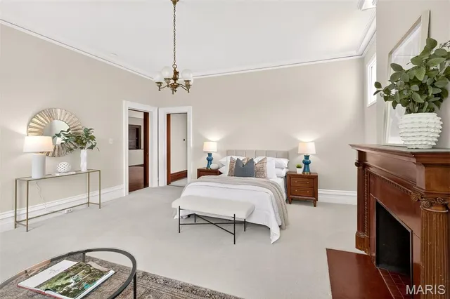 $1,200,000 | 4341 Westminster Place, Unit 1, St. Louis, MO 63108