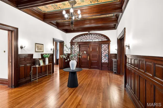 $1,200,000 | 4341 Westminster Place, Unit 1, St. Louis, MO 63108