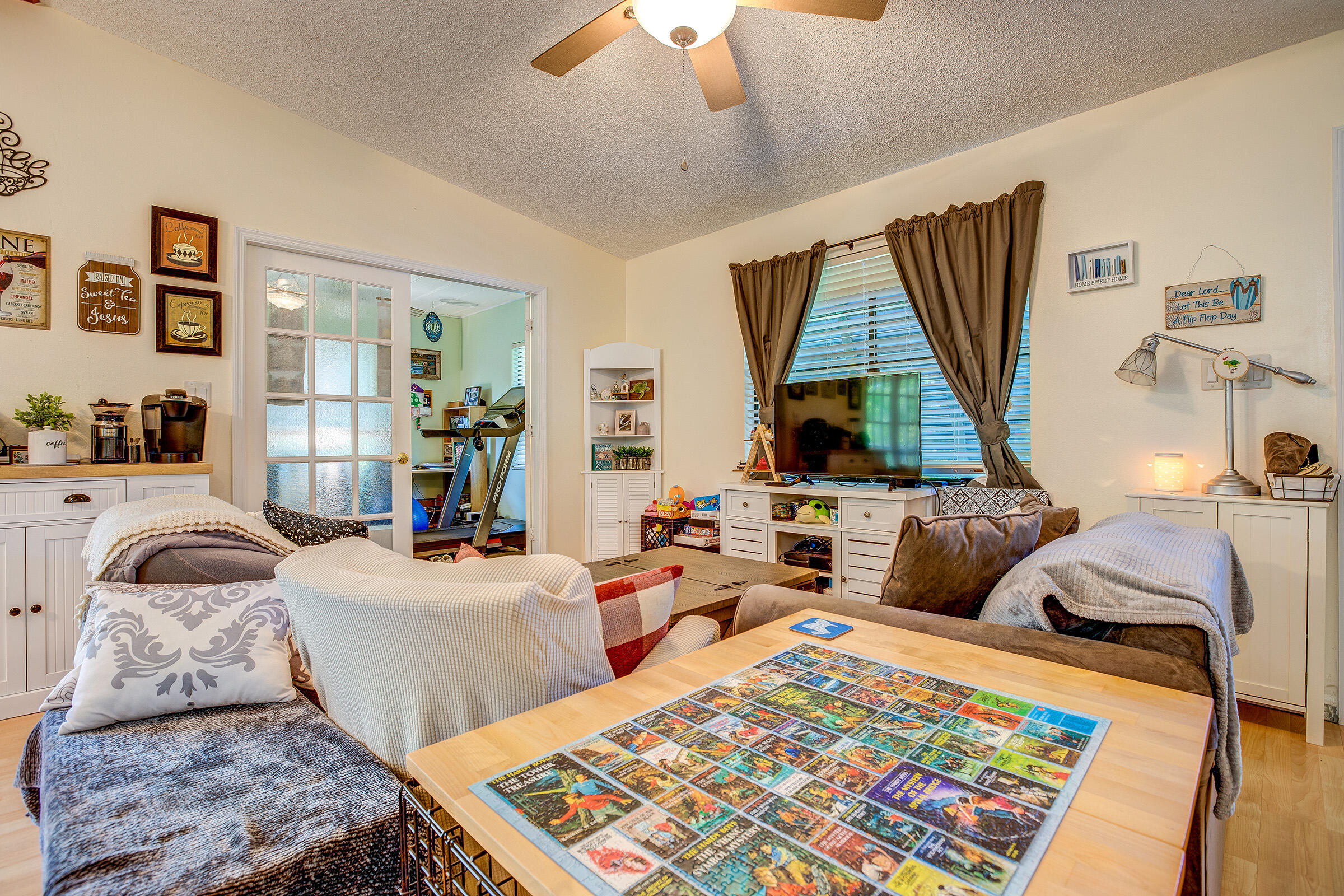 29784 Springtime Road Big Pine Key, FL 33043 - Photo 15 of 39 Living Room