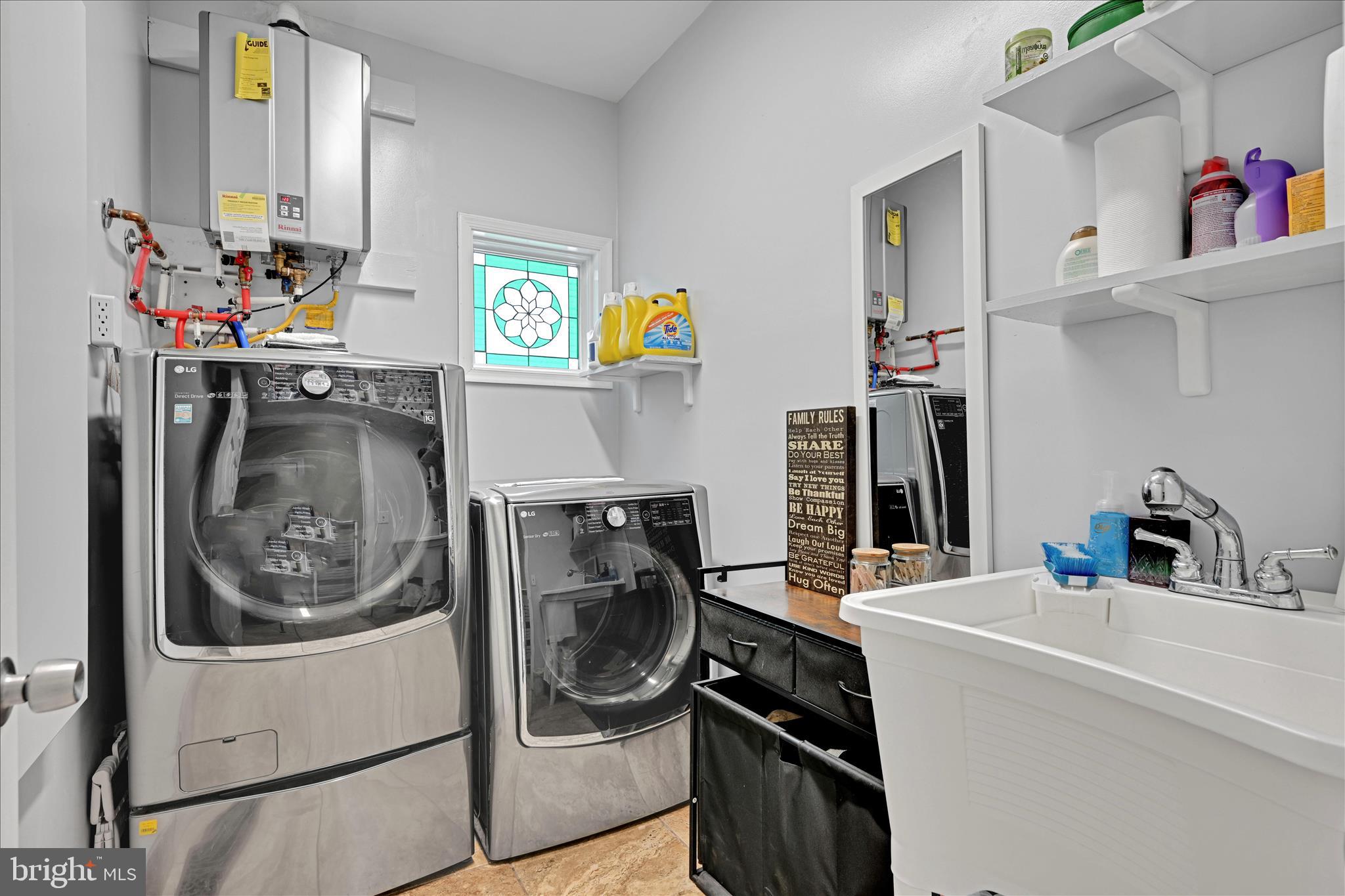 717 Brookside Lane Lebanon, PA 17042 - Photo 20 of 45 a utility room with sink dryer and washer