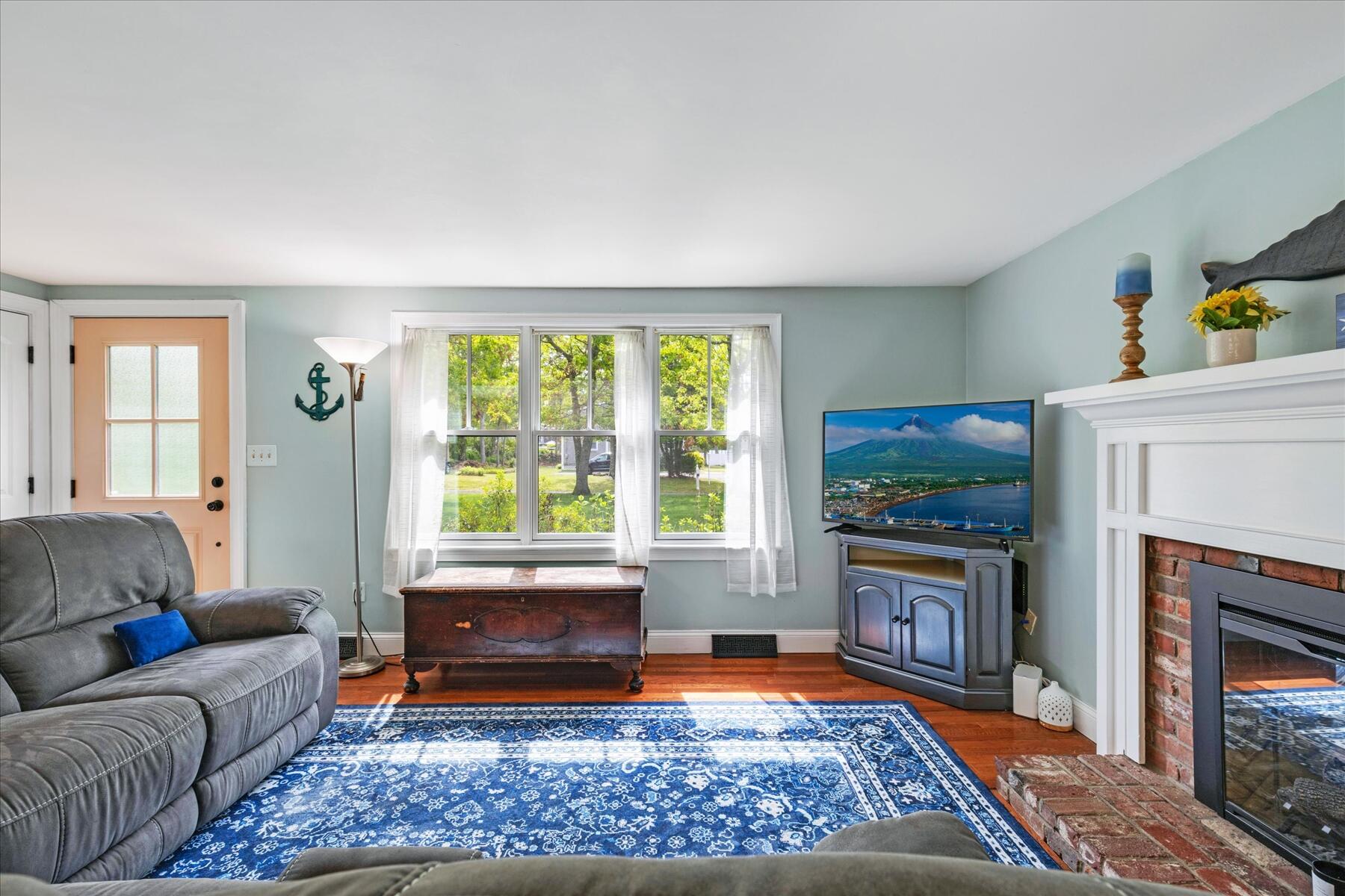 125 Highpoint Road Marstons Mills, MA 02648 - Photo 4 of 50 05-MG_8926-r