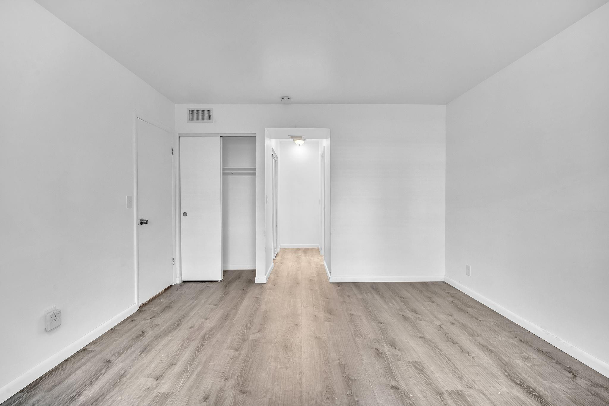 151 Berkley Road, Unit 110 Hollywood, FL 33024 - Photo 16 of 27 master