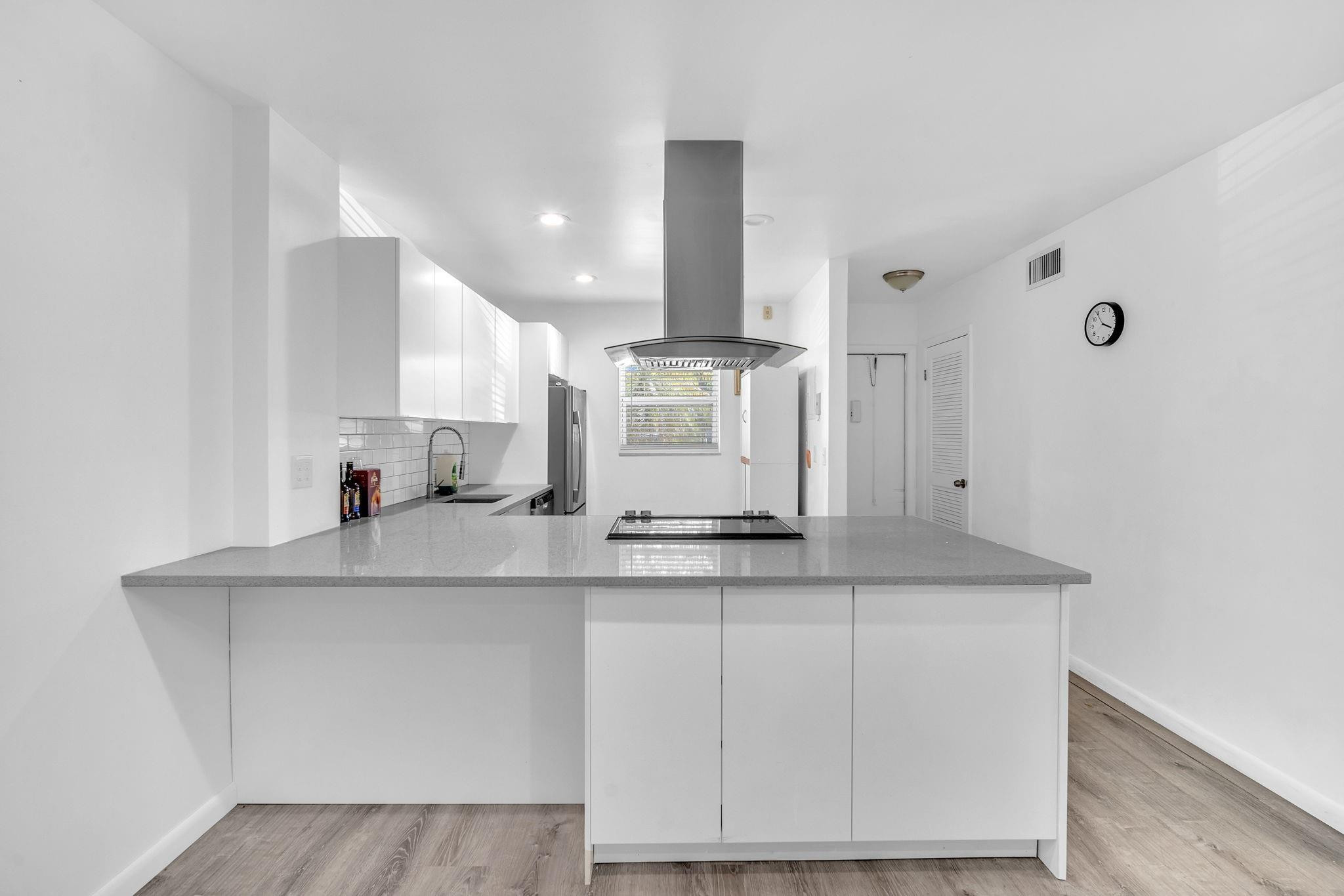 151 Berkley Road, Unit 110 Hollywood, FL 33024 - Photo 4 of 27 Photo 4