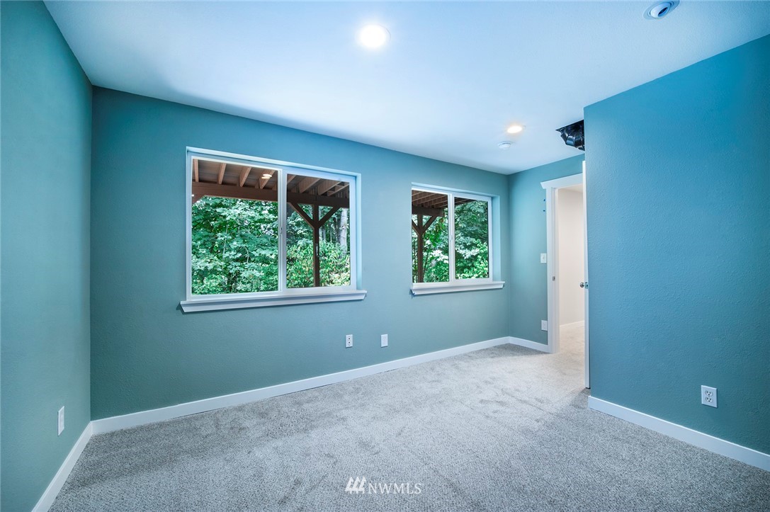 18605 106th Place Southeast Renton, WA 98055 - Photo 18 of 24