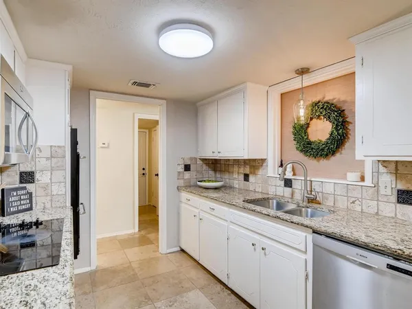 $3,150 | 1724 Westridge Drive, Plano, TX 75075