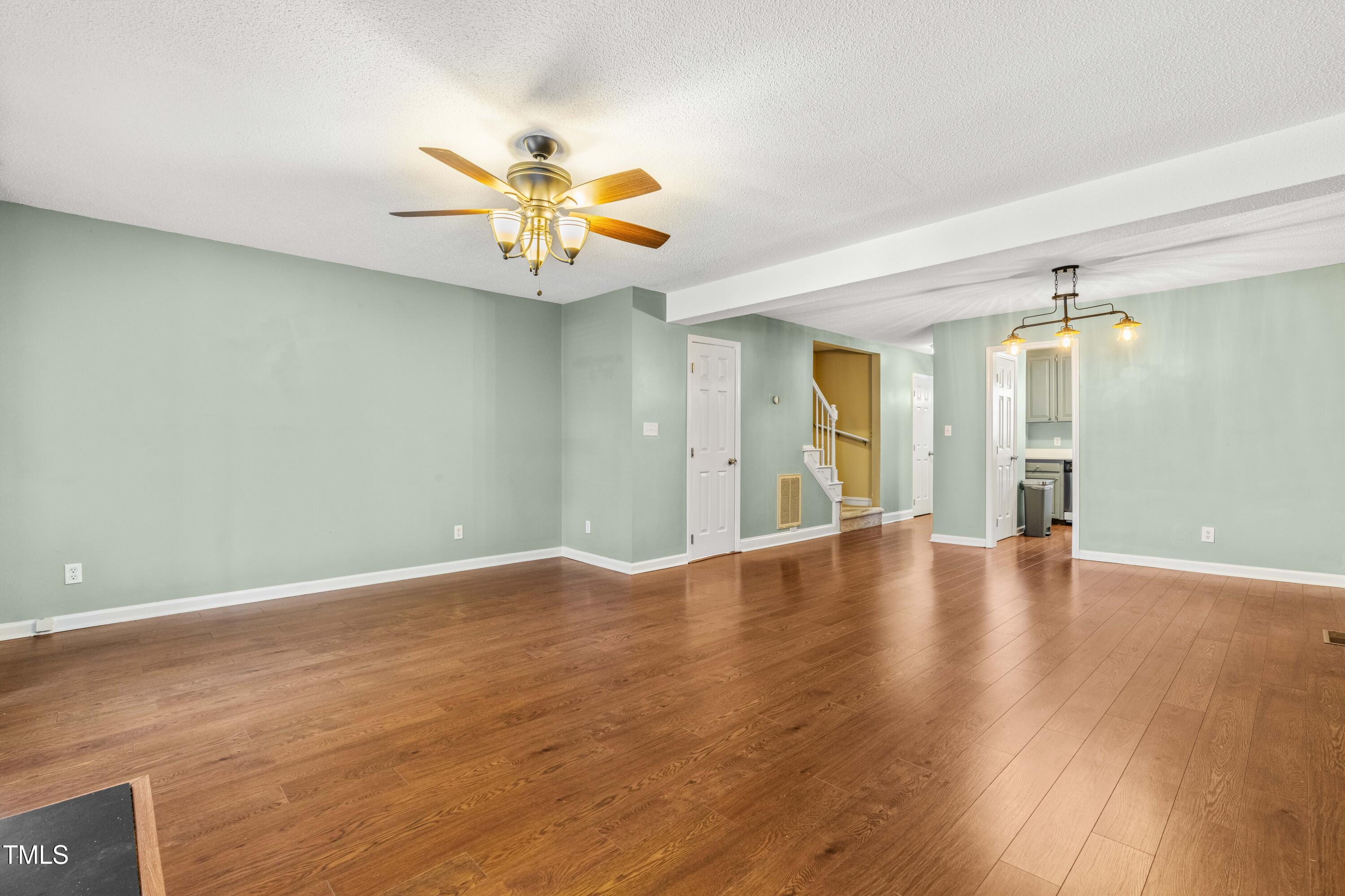 518 Caprice Court Raleigh, NC 27606 - Photo 10 of 27 10