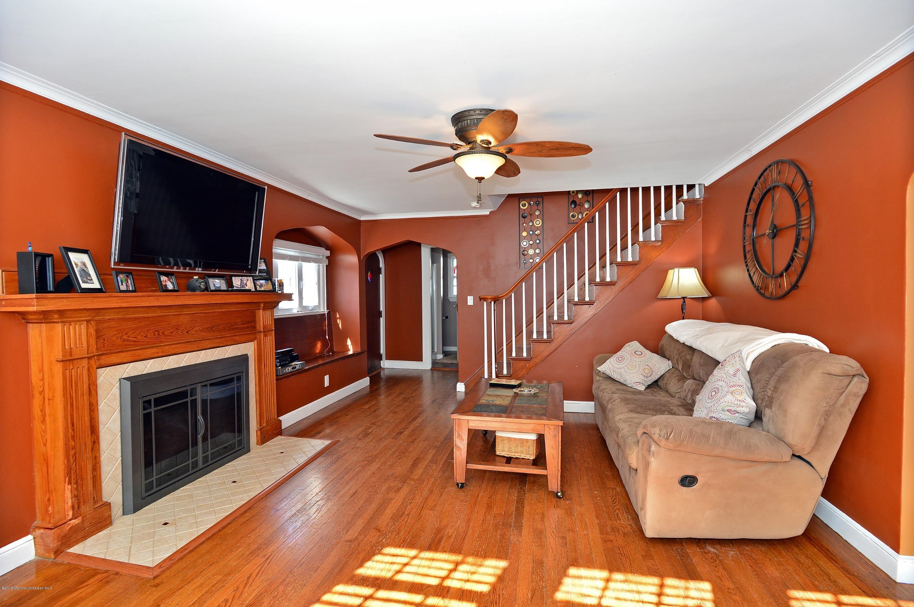 1910 Meadow Road West Belmar, NJ 07719 - Photo 1 of 27 006_Living